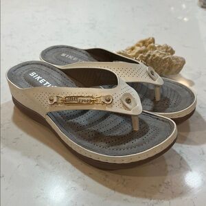 Women's Siketu Soft Cushion Flip Flops Thong Sandals EU Size 38 US Size 7